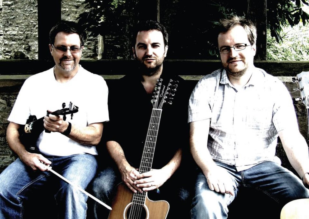 Nick Hall (@nickbhall1) on Twitter photo <a href="/hall_brothers/">The Hall Brothers</a> & John Carey & Chris Bunyan <a href="/nickbhall1/">Nick Hall</a> <a href="/doktordunc/">Duncan Hall</a> Otley Folk Club upstairs <a href="/apubinotley/">The Black Horse Otley</a> on Weds 2nd Nov. Tickets are a cost-of-living-crisis-friendly Ā£8. Donāt miss it! otleyfolkclub.org.uk <a href="/OtleyFF/">Otley Folk Festival</a> <a href="/OtleyFolkFest/">Steve Fairholme</a> #livemusic #folkrock #otley please RT <a href="/hall_brothers/">The Hall Brothers</a> & John Carey & Chris Bunyan <a href="/nickbhall1/">Nick Hall</a> <a href="/doktordunc/">Duncan Hall</a> Otley Folk Club upstairs <a href="/apubinotley/">The Black Horse Otley</a> on Weds 2nd Nov. Tickets are a cost-of-living-crisis-friendly Ā£8. Donāt miss it! otleyfolkclub.org.uk <a href="/OtleyFF/">Otley Folk Festival</a> <a href="/OtleyFolkFest/">Steve Fairholme</a> #livemusic #folkrock #otley please RT