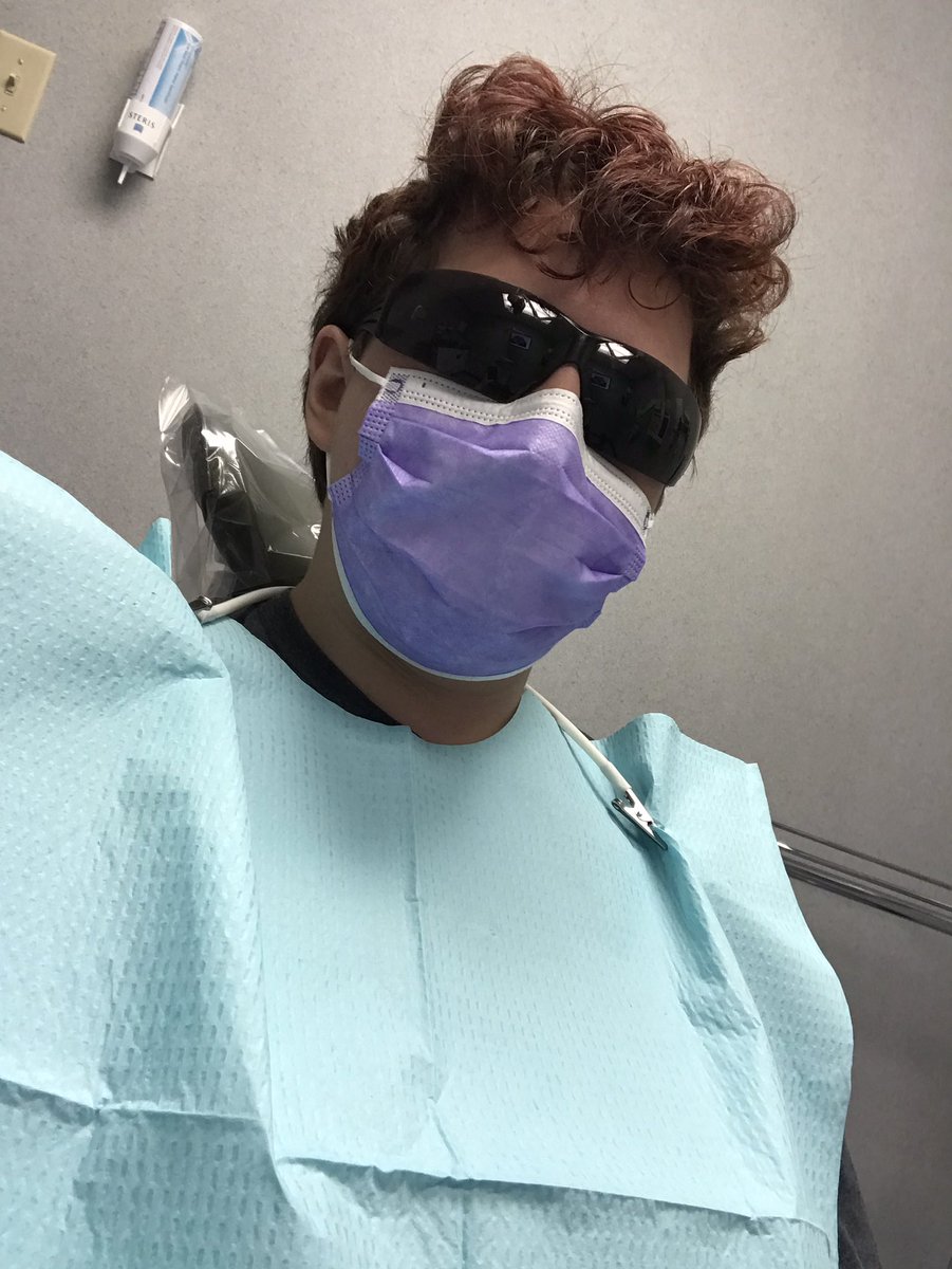 coldstone4815's tweet photo. Since I have last made a tweet, I have 2 less teeth in my mouth… shirt hurts rn but im glad they’re gone
(Also the doctor was p hot so… not the worst thing I’ve been through in my life) https://t.co/0BeTnF96wG