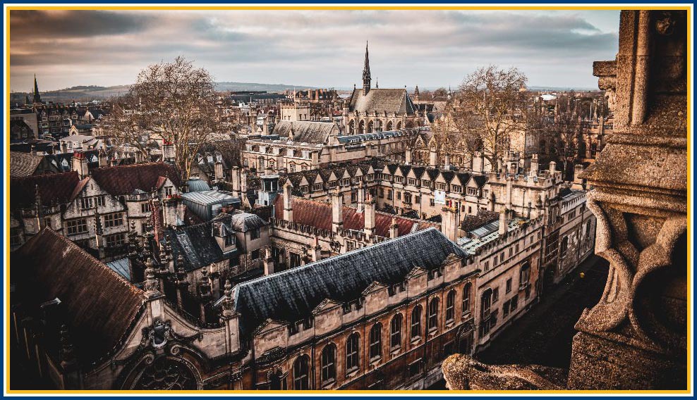 Last month, Opportunity Oxford won at the Vice-Chancellor’s Education Awards. The project was submitted for consideration by Dr Andrew Bell, Senior Tutor at Univ, who is the coordinator for Opportunity Oxford. Read more: bit.ly/univ1282