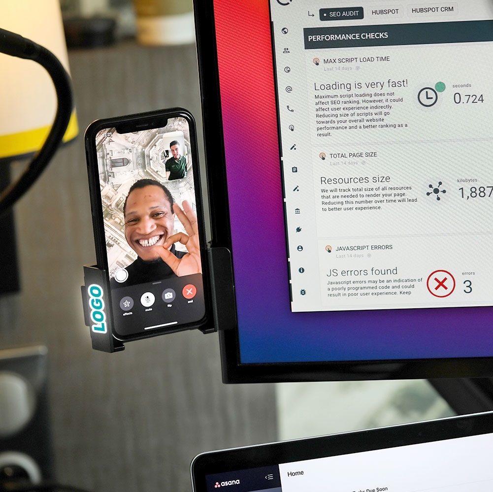 Notre concept Phoneside est un support de smartphone parfait pour le télétravail et visioconférence ! Également, un excellent cadeau d’entreprise pratique et jamais vu, Made in France et médaillé Concours Lépine 🏅
#gift #cadeau #teletravail #visioconference #entreprise