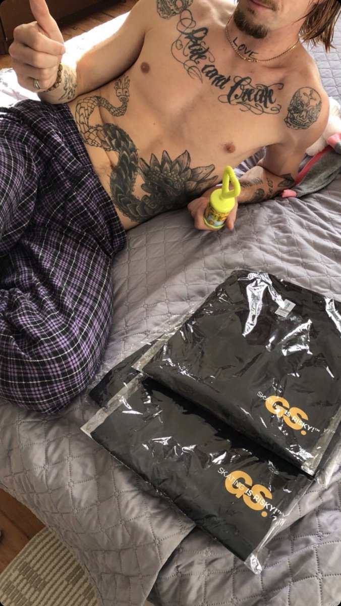 skatingisrisky's tweet photo. https://t.co/zWB9qlczDr