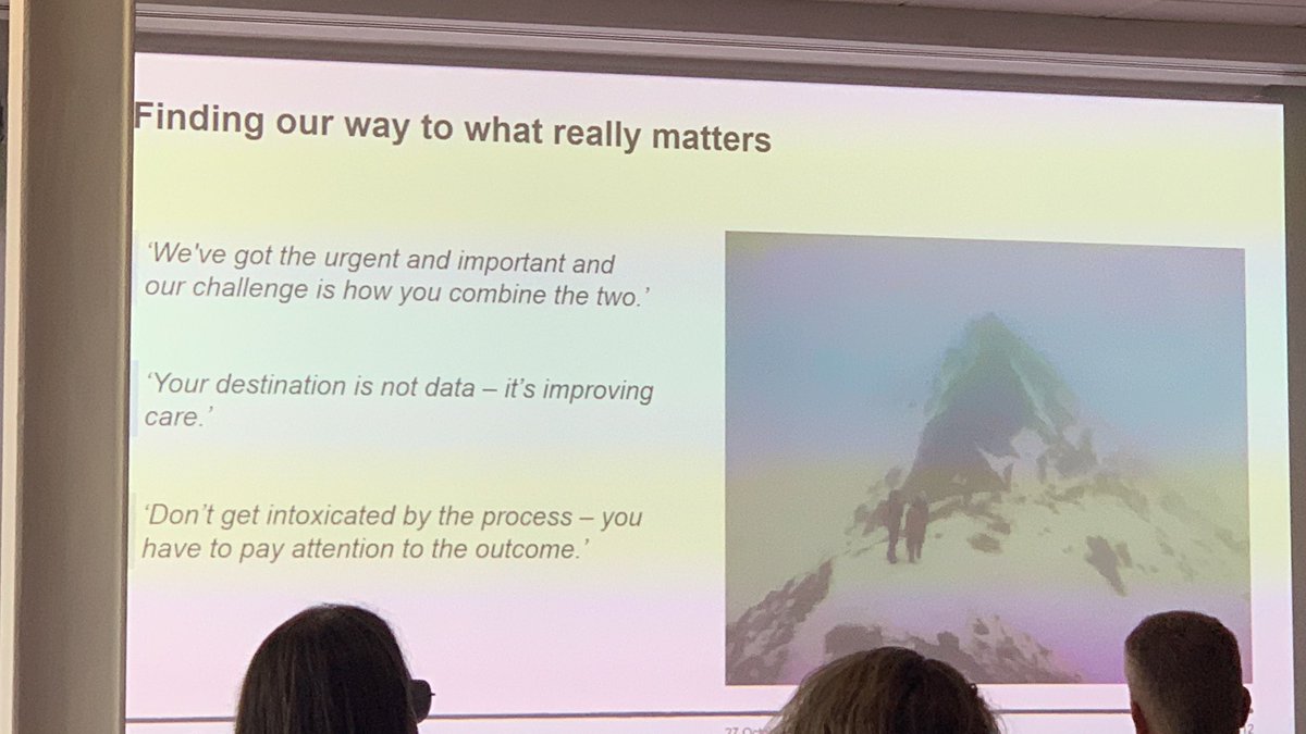 “Don’t get intoxicated by the process - you have to focus on the outcome … “ .. as ever a <a href="/theQCommunity/">The Q community</a> event starts with statements that are on your head but you can’t quite reach .. great to be back in the room #QEvent22 <a href="/PennyPereira1/">Penny Pereira</a> 👋👋
