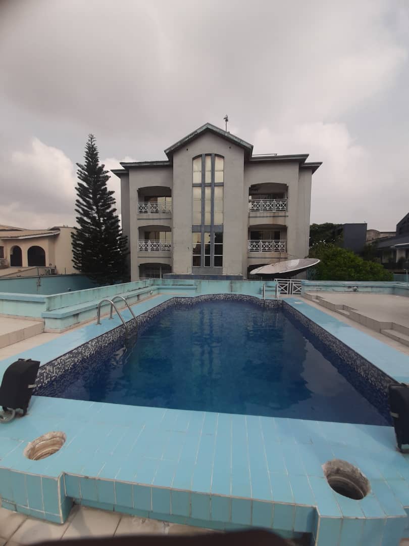 wellprodevelop1's tweet image. 6 unit of 3bedroom flat wit 1room bq 
On a 1630sqm of land

Location VICTORIA ISLAND 
Price 850m 
Title C OF O
Joel.wellpro

For more information, contact 08185520099, 08185570099.

#realestate #wellprodevelopers #fisayo #bryannonly #cybrilstober