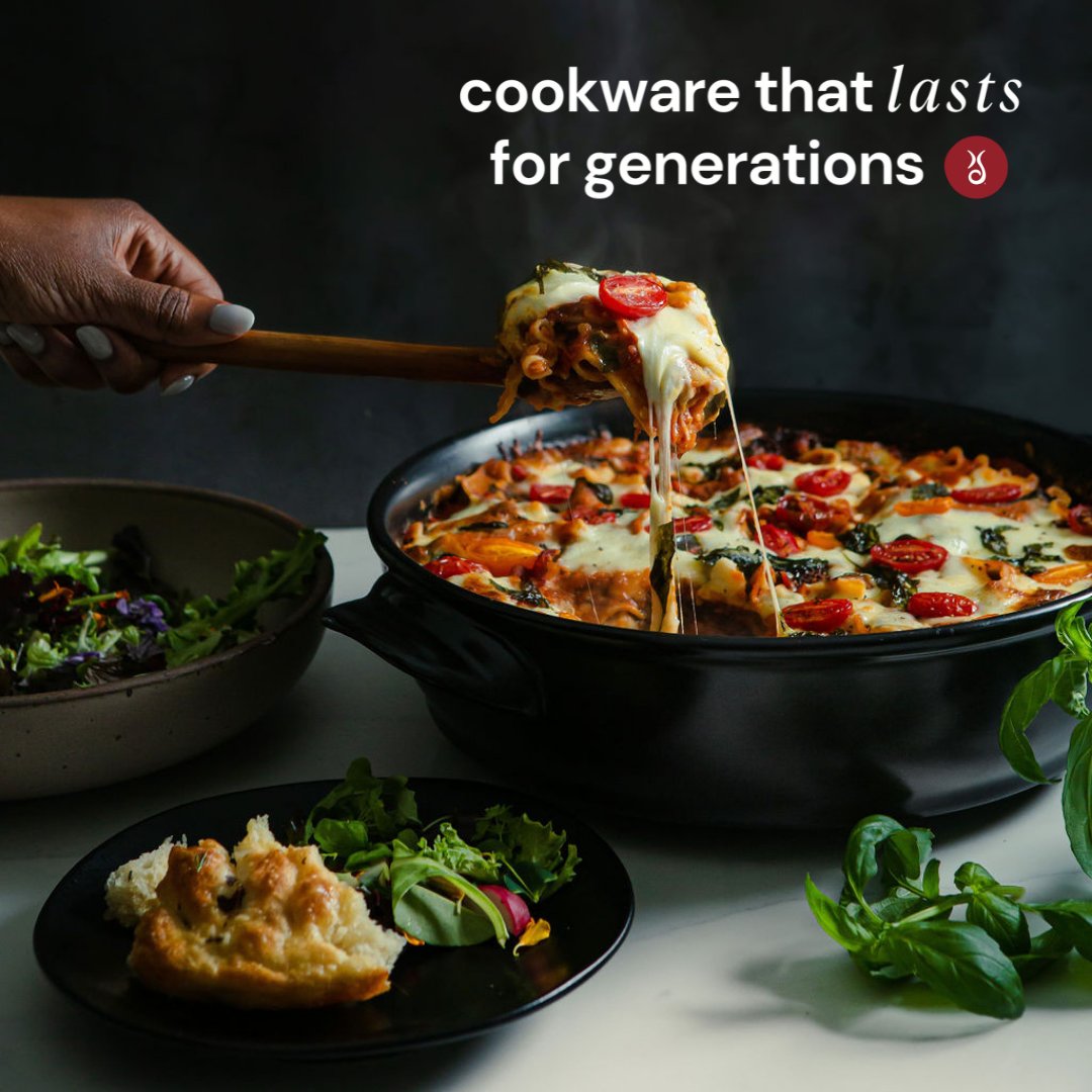 XtremaCookware's tweet image. We consider our customers extended family. 

It’s our promise that we’ll put you first ahead of profits. 

We won’t risk our quality to make a couple more bucks. 

We will never use metal in products because your health comes first. Always.