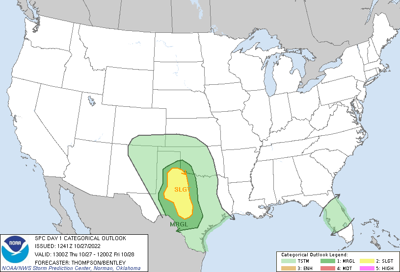 LimWeather's tweet photo. D1 #SPC #SevereWx Update
#Slightrisk in C-W #Texas and SW #Oklahoma incl #SanAngelo, #AbileneTX, #MidlandTX, #KerrvilleTX, #BigSpringTX, #SweetwaterTX cities due to a 2% #Tornado risk, a 5% #Wind risk and a 15% #Hail risk
#USwx #wxtwitter #TXwx #OKwx https://t.co/2PxB3t3k2K