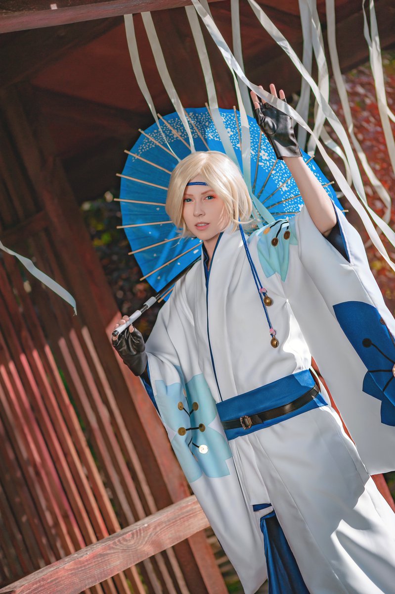 _Helg_'s tweet image. А хтось (я) бігав та підбирав за своєю принцессою її дзвіночки по всьому комік кону 🌸
Дякую що згодилась втілити мою давню мрію &amp;lt;333
Фото бай @TreeMasala 🍀