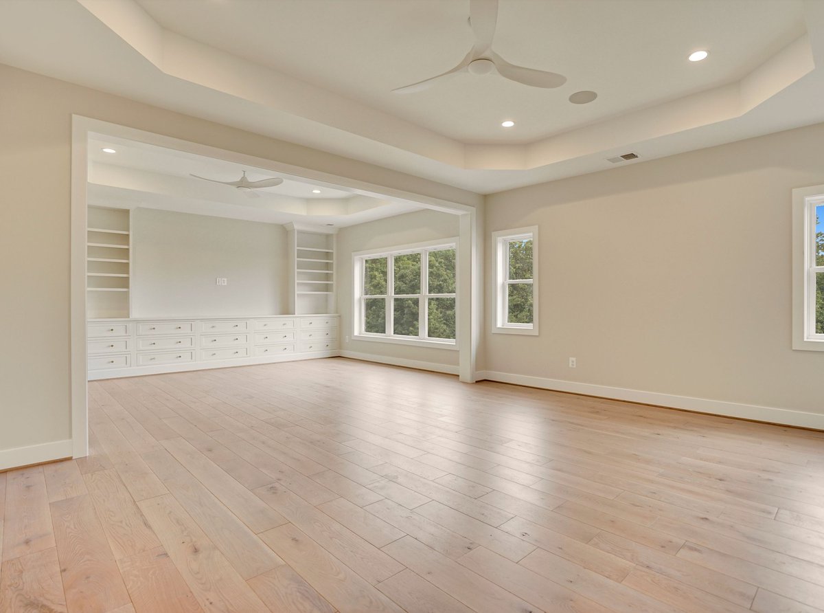 gulickgroup's tweet photo. A suite retreat in Vienna.
.
#GulickGroup #LuxuryLiving #NewHomes #NorthernVA #RealEstate #OwnersSuite #DesignAndBuild #NorthernVAHomes #NorthernVARealEstate https://t.co/3bW4OSuoWw