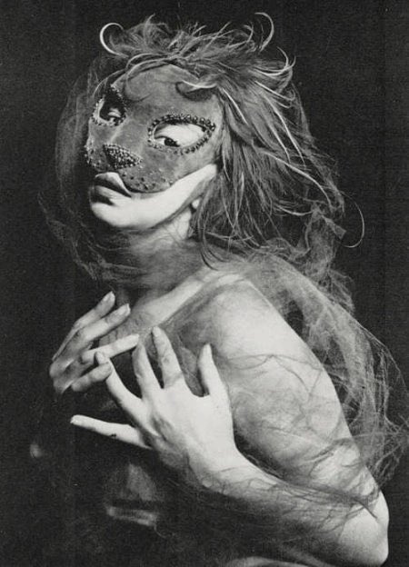 greenes_circles's tweet photo. Halloween time tribute tweet to artist Leonor Fini https://t.co/OwK8VP5rHB