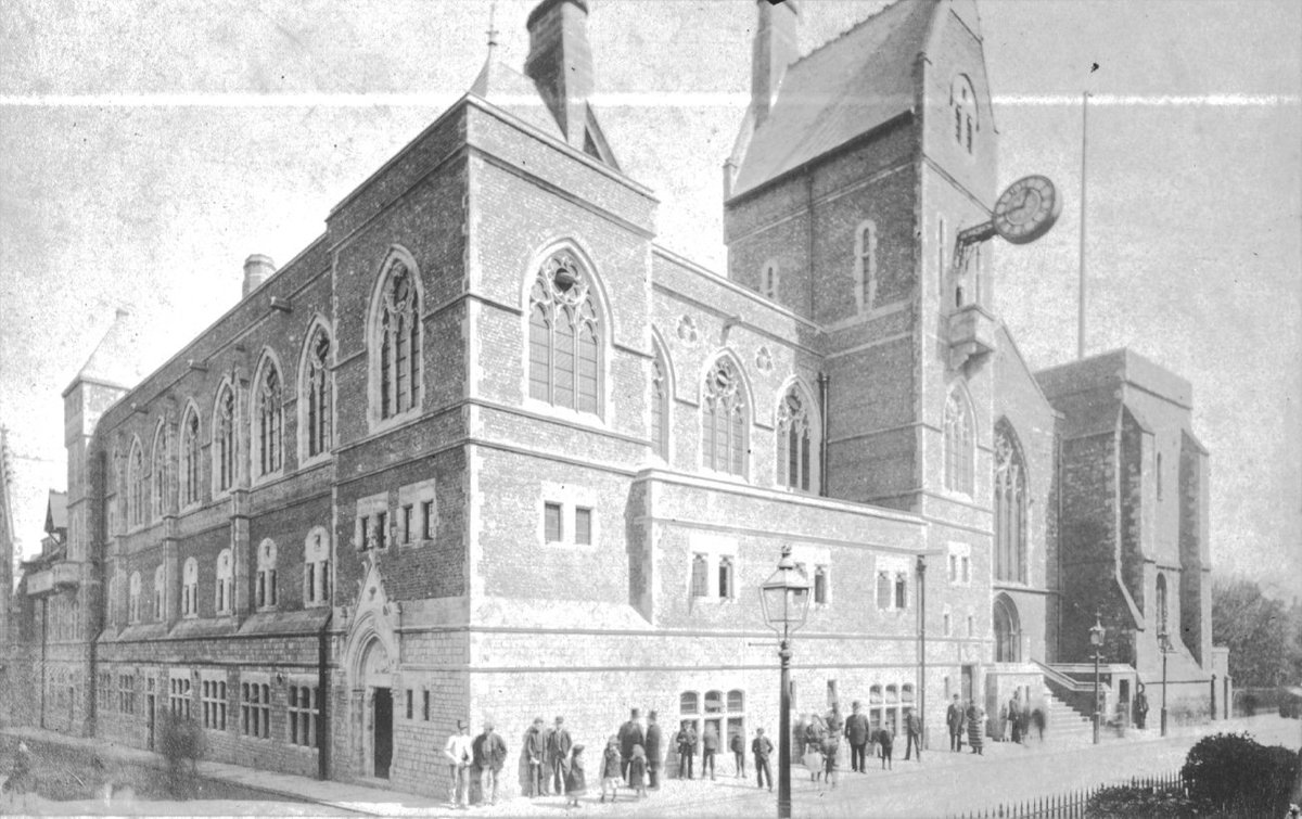 The clock on the front of the #MaisonDieu #Dover was made in 1883 by E Dent &amp; Co, clockmakers to The Queen 🕰️ Dent &amp; Co also made the Great Clock for the Houses of Parliament ('Big Ben')🔔 Remember, the clocks go back one hour this Sunday! #DaylightSaving #FallBack