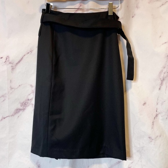 teadrinkr's tweet photo. So good I had to share! Check out all the items I'm loving on @Poshmarkapp from @PINKEY737 #poshmark #fashion #style #shopmycloset #aryeh #31philliplim: https://t.co/RIHKqr0sp1 https://t.co/6V8Fbx0hNQ