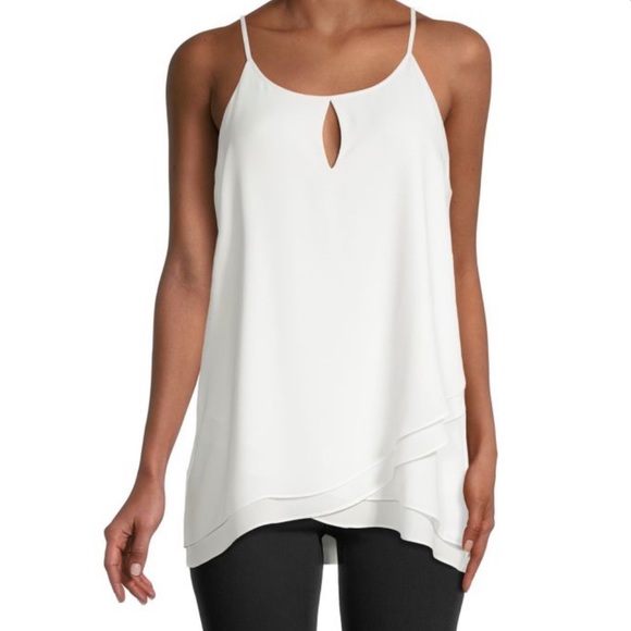 teadrinkr's tweet photo. So good I had to share! Check out all the items I'm loving on @Poshmarkapp from @PINKEY737 #poshmark #fashion #style #shopmycloset #aryeh #31philliplim: https://t.co/RIHKqr0sp1 https://t.co/6V8Fbx0hNQ
