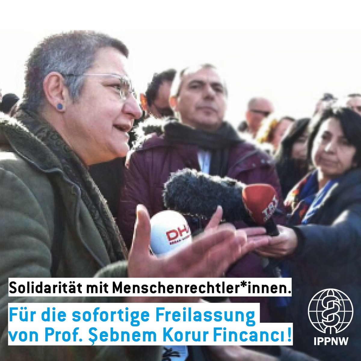 Die Ärztin Prof. Şebnem Korur Fincancı wurde gestern verhaftet. Sie ist Vorsitzende der türkischen Ärztekammer & Mitautorin des Istabul-Protokolls. Lasst Şebnem frei! Die Strafverfahren gegen Menschenrechtler*innen in der Türkei müssen aufhören. #ŞebnemKorurFincancıYalnızDeğildir