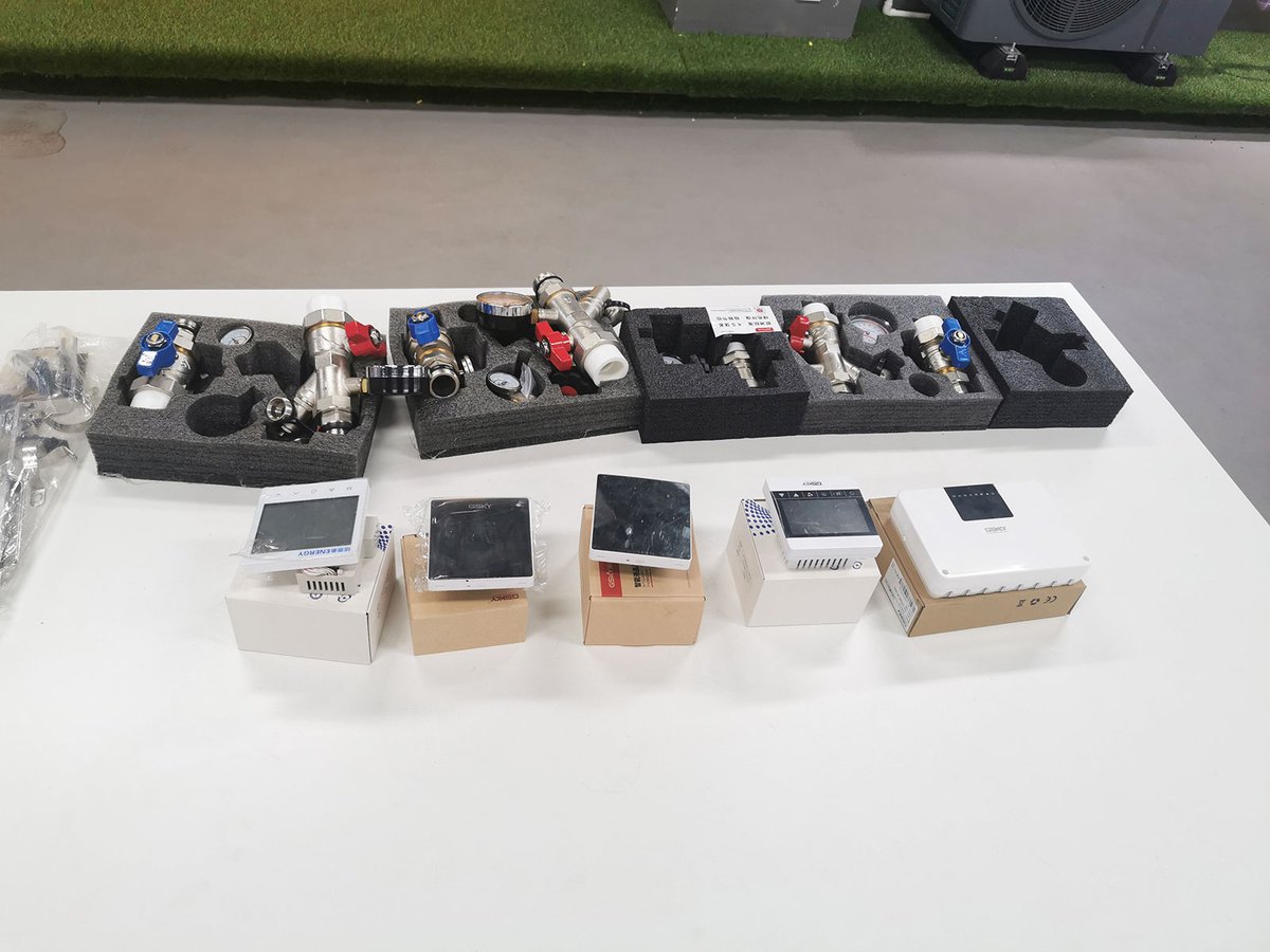 brady_peng's tweet photo. ...and it also offer the hotshot a perfect play ground in the heat pump industry.
#heatpump #newntide #airtowaterheatpump #heatingcooling #heaterinwinter https://t.co/QmOU7mKnC0