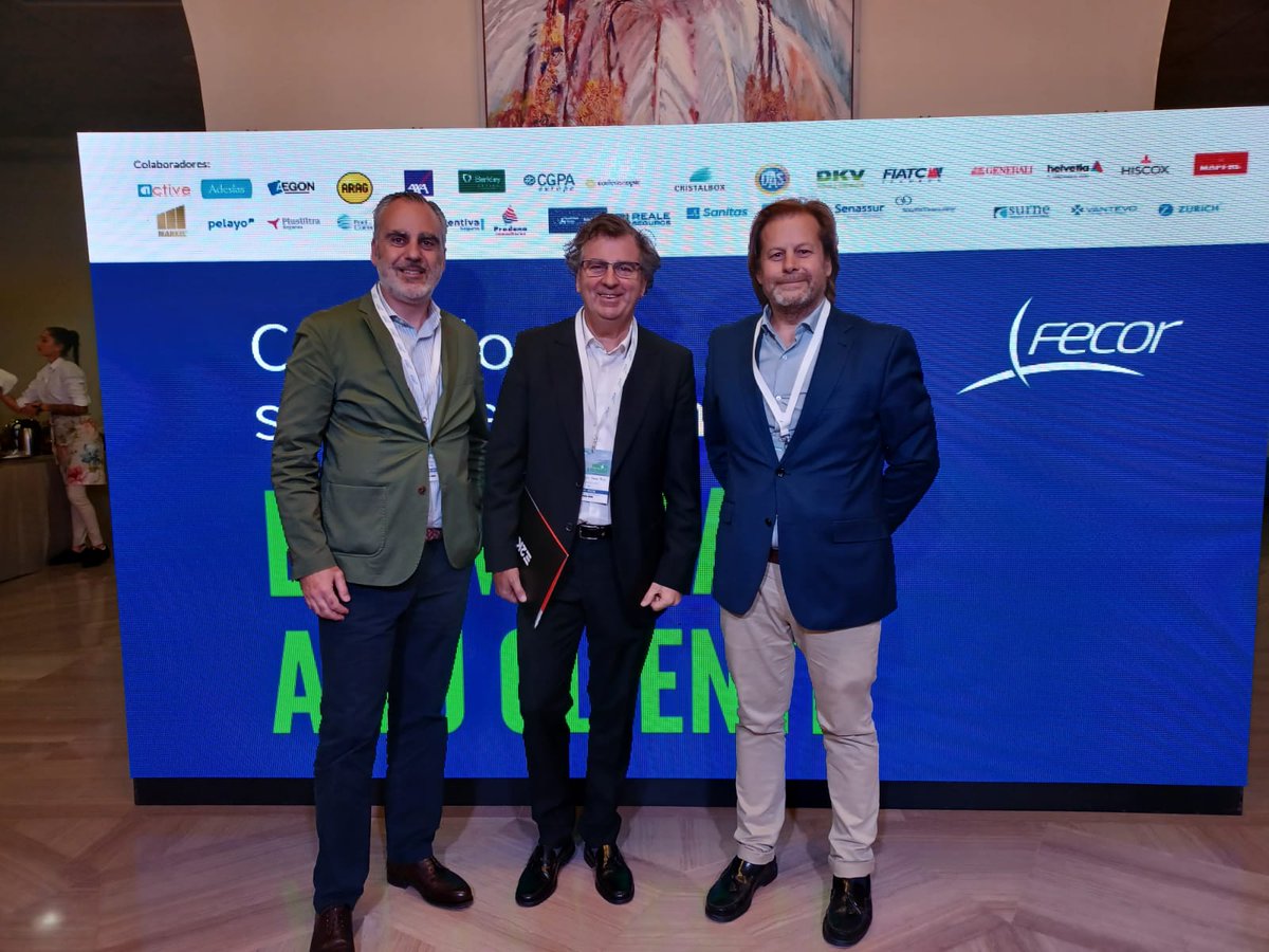 SantiagoPHer's tweet photo. Muy agradecidos a Fecor por invitarnos a este VIII Congreso Fecor, que celebra su XXV Aniversario. Un evento siempre señalado para compartir, colaborar y seguir trabajando conjuntamente. Los mejores éxitos!!!! https://t.co/GRqCehlcYY