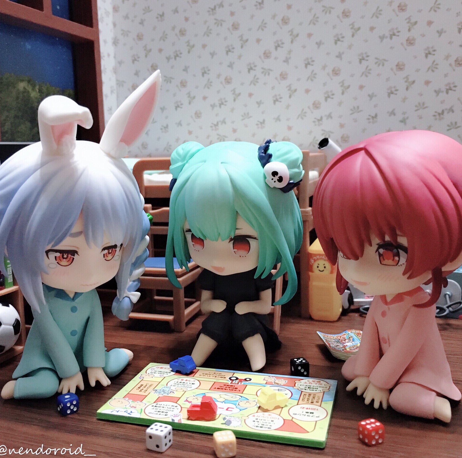 ホロライブ ねんどろいど 兎田ぺこら 宝鐘マリン 潤羽るしあ
