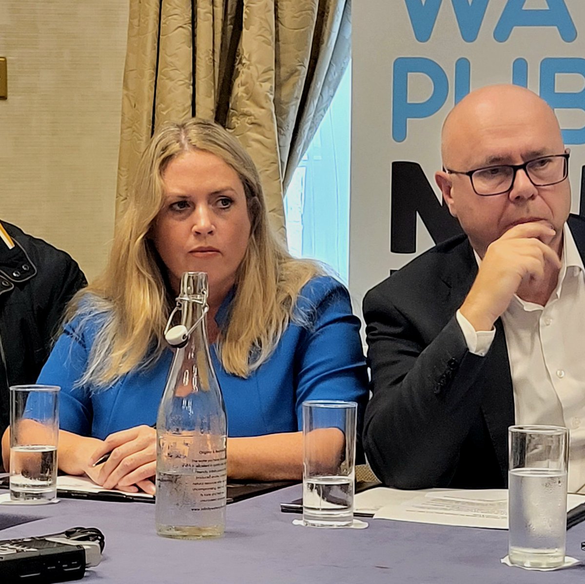 #KeepWaterPublic 'Our members who work across local services have been clear to us. They want the date to be named for the referendum on public ownership of water,  and they don't want anymore delays' - Fórsa's Catherine Keogh at today's campaign launch for @keep_public