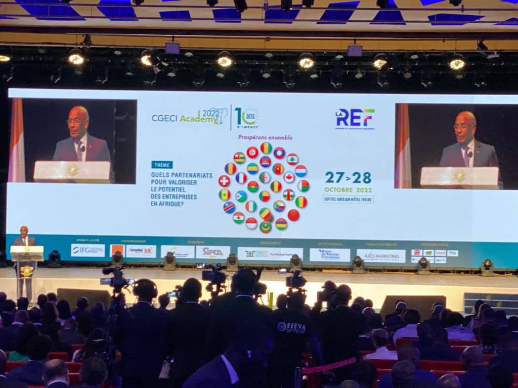 CAPCAlgerie's tweet image. Forum @CGECIAcademy/#REF2022
+1200 participants de 30 pays. Espace de mise en relations pour porter la voie d’une #Algérie engagée dans l’#édification d’une économie forte et œuvrant à construire des #alliances en #Afrique et ailleurs dans un cadre de partenariats gagnant-gagnant