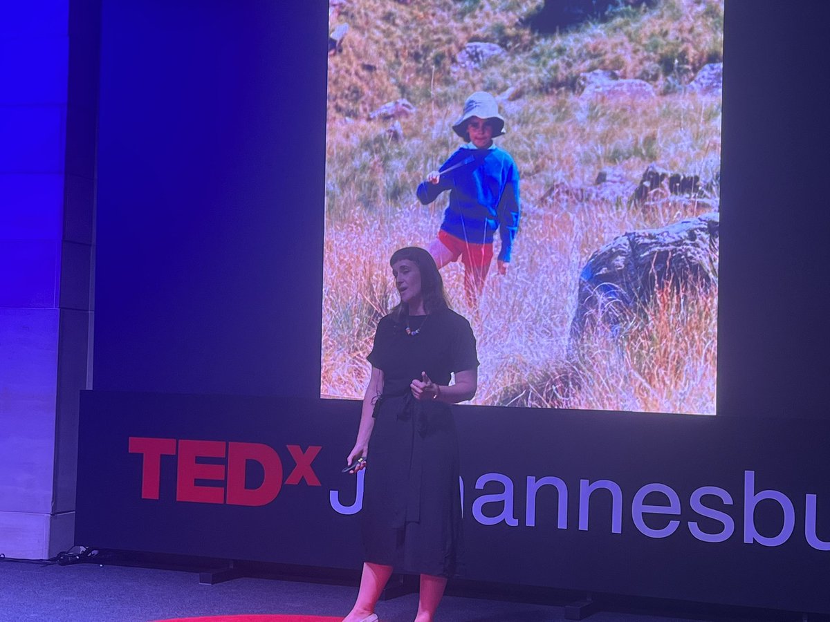 My favourite time keeper <a href="/PickeringRobyn/">Dr Robyn Pickering</a> told us everything about the past and what we need to be working towards in the future. ❤️❤️❤️ <a href="/TEDxJoburg/">TEDxJohannesburg</a> #LifePastPresentFuture