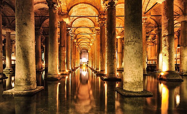 Yenilenmiş haliyle Yerebatan Sarnıcı'nı gördünüz mü? İstanbul , Sultanahmet Bölgesi'nde yeralan Yerebatan Sarnıcı'nı son haliyle görmek istiyorsanız, en ucuz İstanbul Uçak Bileti fiyatlarına ucuzucuyorum.com/istanbul-ucak-… bağlantısını kullanarak ulaşabilirsiniz.