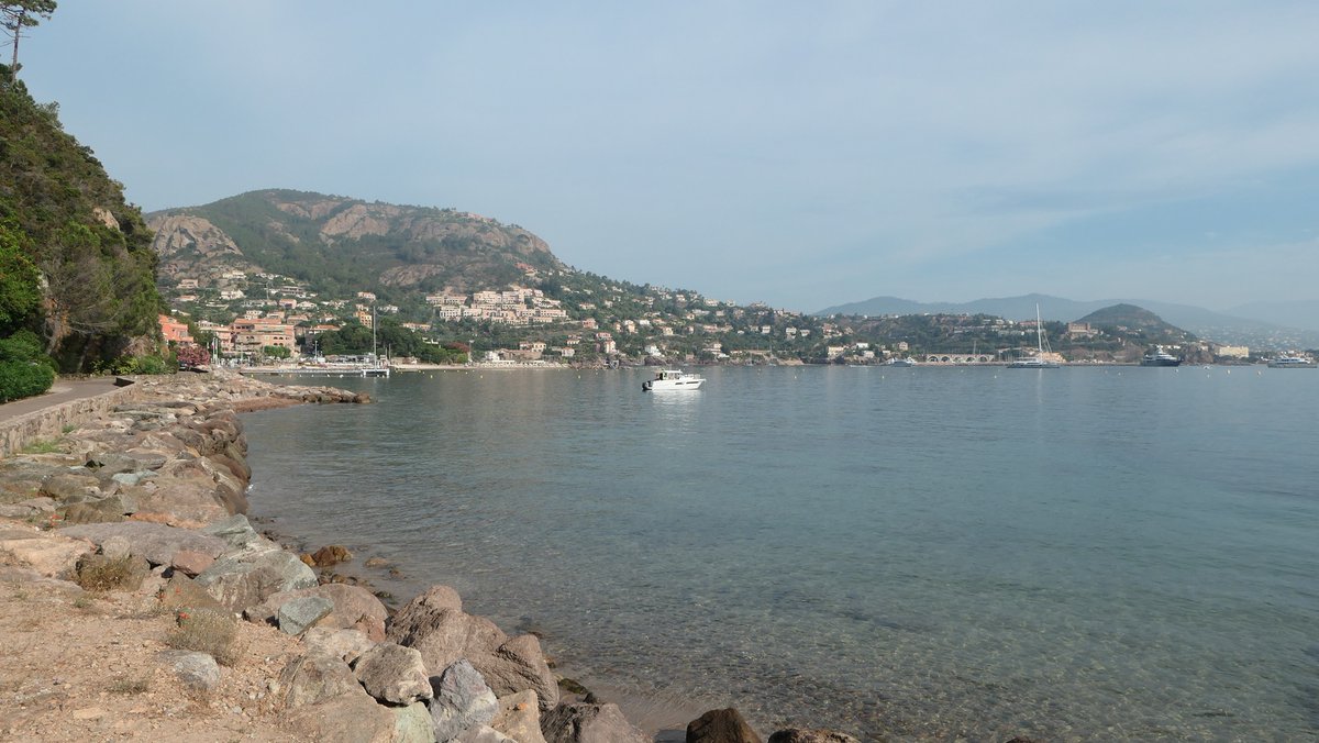 La baie de Théoule sur Mer
#CotedAzurFrance #JeudiPhoto #VisitCotedAzur #Tourisme #TheoulesurMer #TheouleTourisme #photodujour @VisitCotedazur @VilledeTheoule @OtTheoule