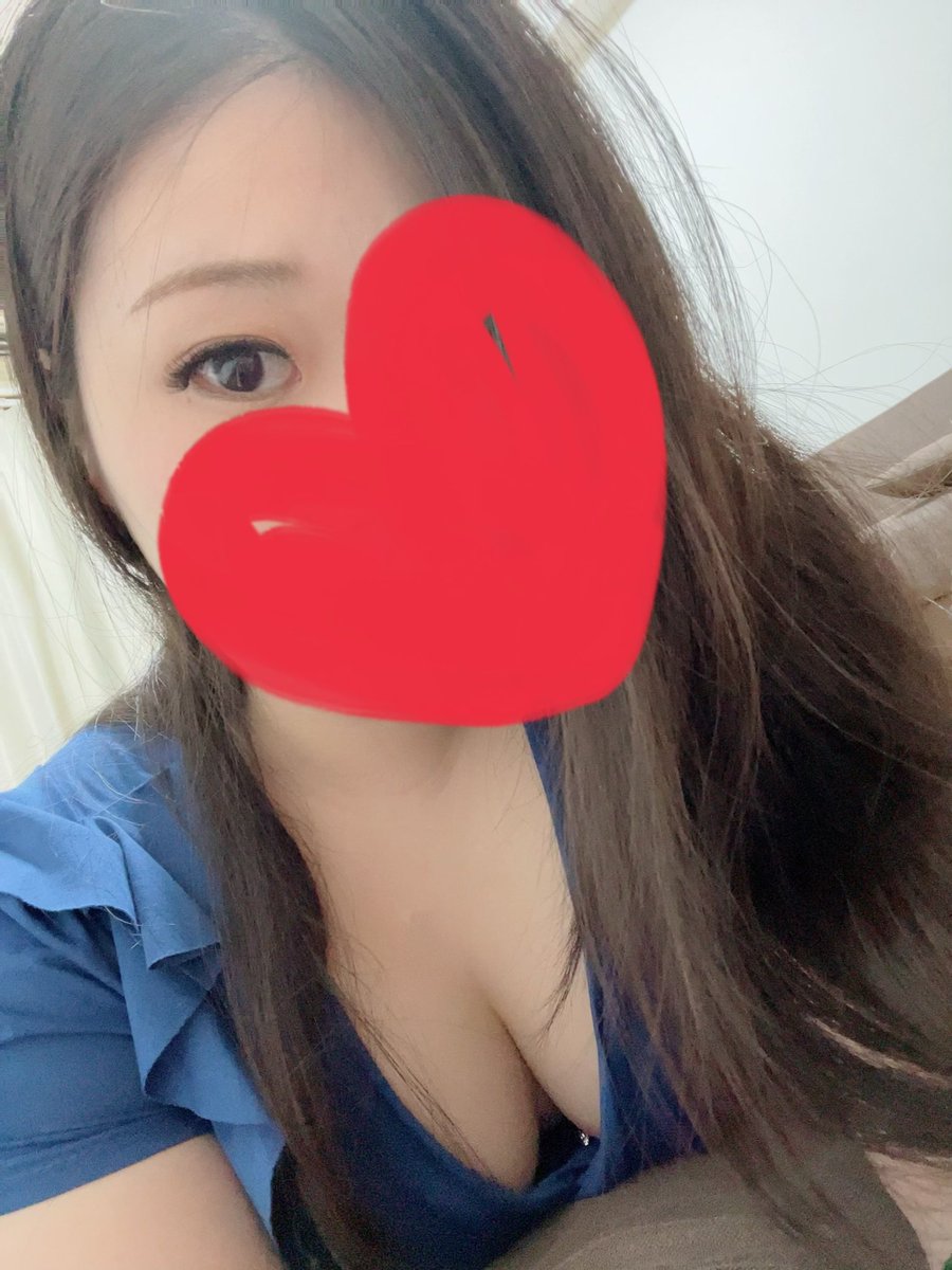 昨日、スーパーで秋刀魚🐟を見かけ
安くなっていたので即買い！！
２匹も買ってしまい満足中…✨✨
秋を感じながら食べたいと思います♪
連日、沢山のご予約嬉しいです☺️
出勤していない間も沢山のお問い合わせありがとうございます💓
＃エムズルーム　#烏丸　#メンエス