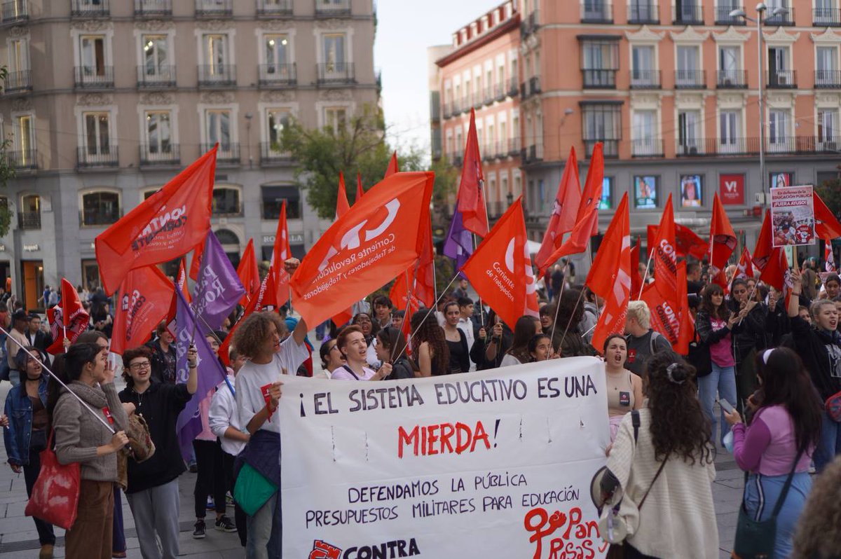 🔴Porque el sistema educativo es una mierda y no nos resignamos, llenamos hoy las calles. Para que se escuche la voz de lxs estudiantes

👉¡Presupuestos militares para la educación!
