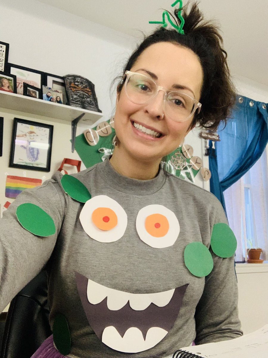 Miss Smith tweet media
