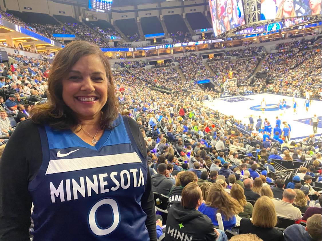 TMNwithVineeta's tweet photo. Today on @TMNwithVineeta
6:11 @dohyoungpark
@Jeopardy
6:20 @morningtake
7:35 @pdouglasweather
#3rdSummer!
7:40 @Lake
8:10 Brian O'Hara IN STUDIO
Possible new Chief of
@MinneapolisPD
8:40 @WolvesRadio
Listen Live on your Smart Speaker! https://t.co/2hYs8GePu4