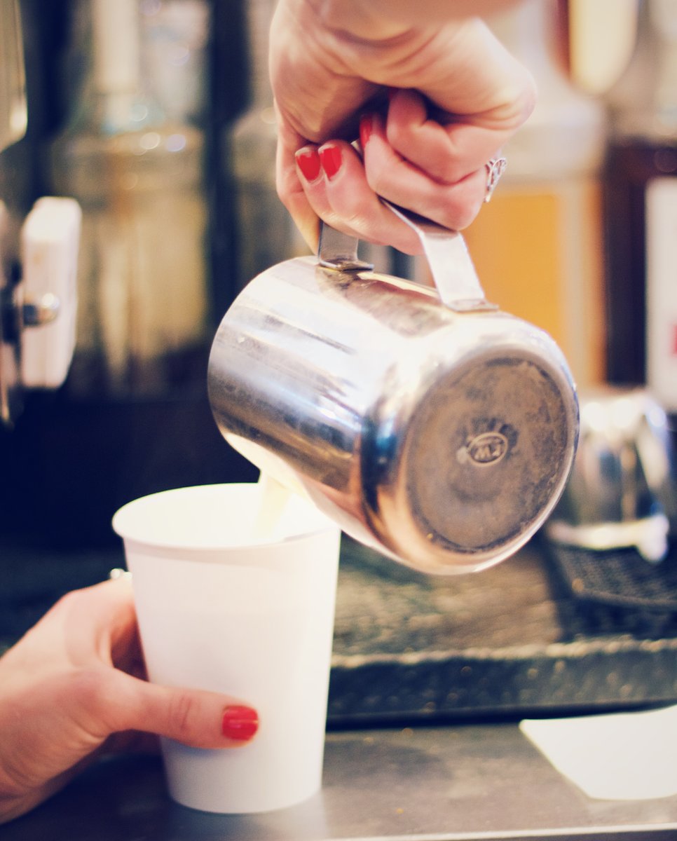 Are you team dairy or non dairy? 🤔
 Or black coffee?? #coffee #cafe #local #shopsmall #shoplocal #philly #mainline #coffeeroasters #latte #espresso #coldbrew #brewing #latteart #sustainable