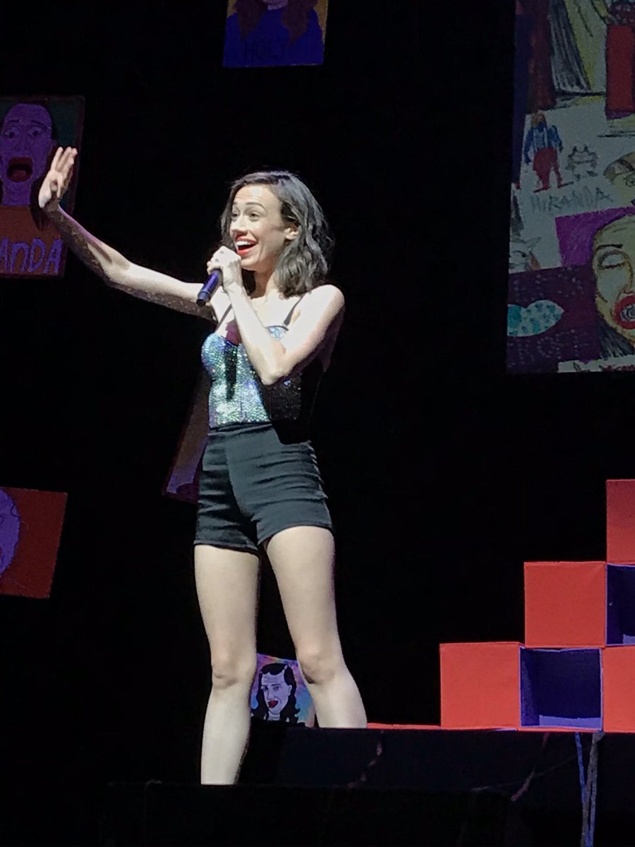 .<a href="/ColleenB123/">Colleen Ballinger🎗</a> will be performing in fresno, california on the 29th!