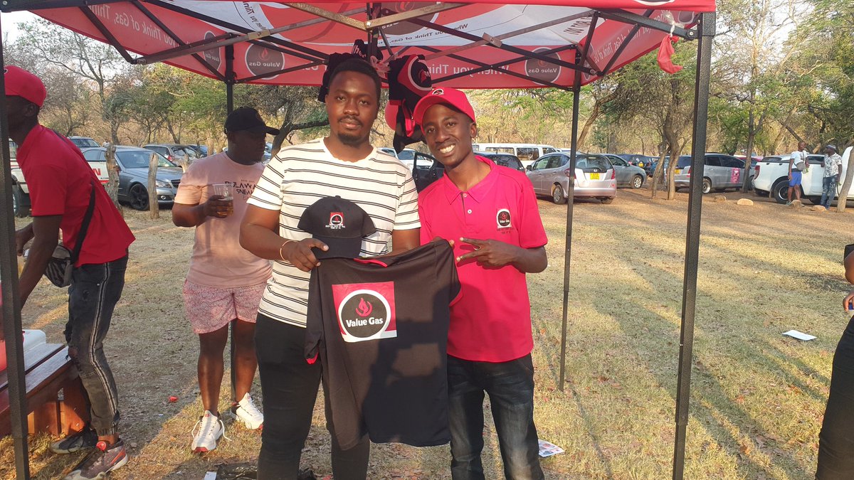 ZimGas's tweet photo. Thank you @byosneakerexpo family  👌✌️...
Leta not forget to hit a follow button to get updates on Value gas. 🔥 https://t.co/HRqZSeZgZU
