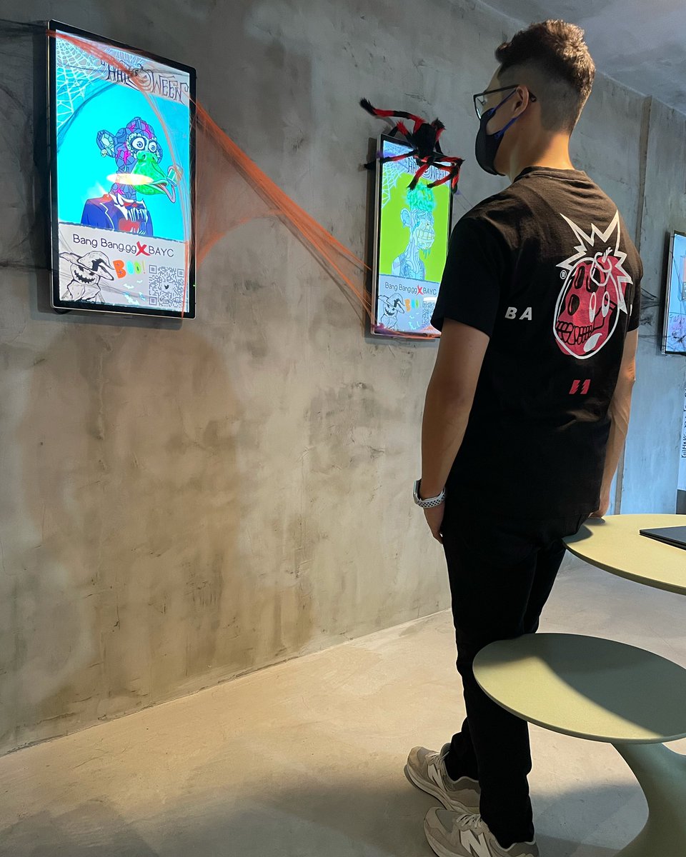 cloudandymeta's tweet image. I’m going to try this out first 🎃#cloudverse @cloudverse2022 
@BoredApeYC @AdamBombSquad @bang_NFTGallery