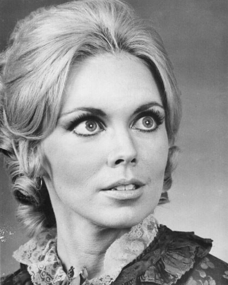 October 27, 1938. Happy 84th Birthday to Dark Shadows star Lara Parker. 