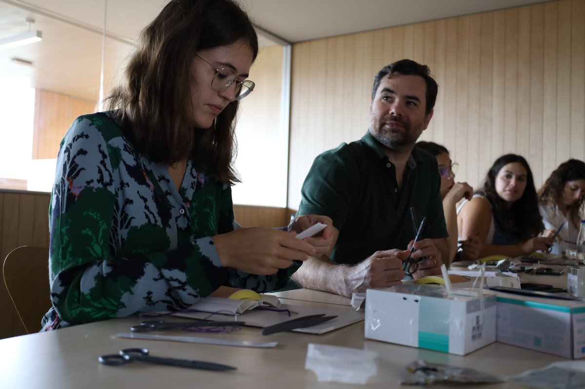 hospitaldelmar's tweet photo. En marxa el curs de tancament de paret abdominal, organitzat pel Servei d'#Obstetrícia i #Ginecologia, en col·laboració amb el Servei de #Cirurgia

Aquesta edició se centra en la tècnica del short-stitch i la col·locació de malla 

#formació @SCOG_cat @AecPared https://t.co/PthFMqS72p