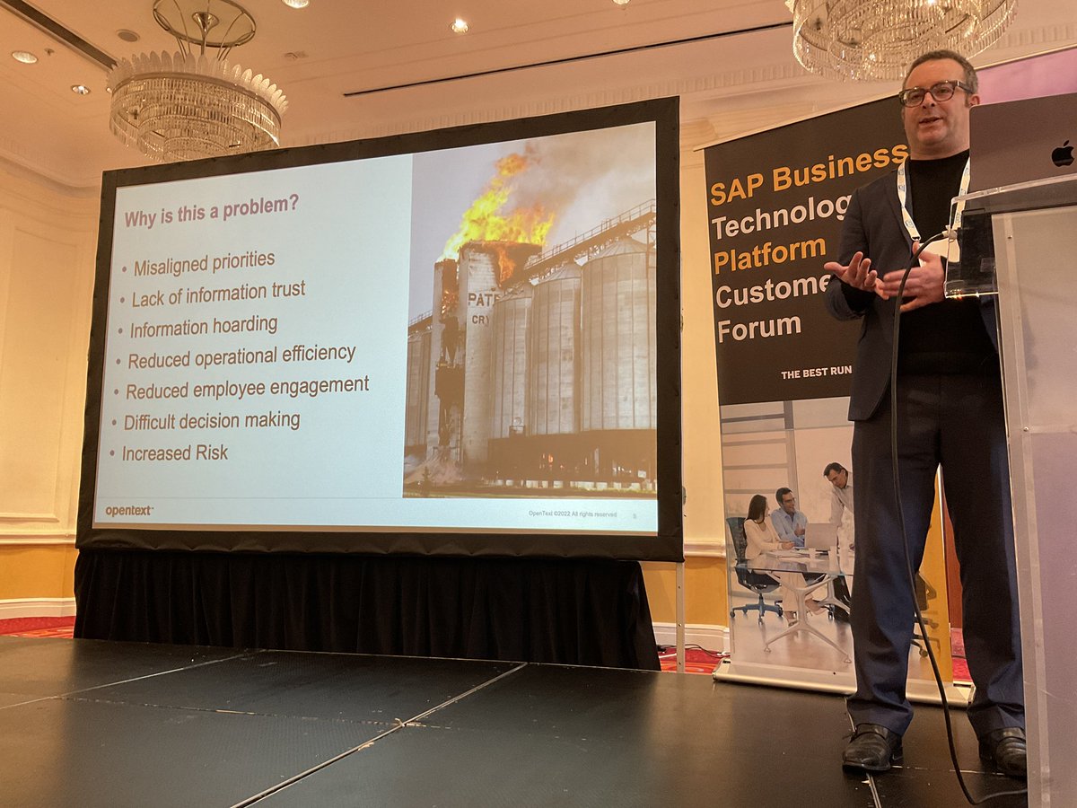 timoelliott's tweet photo. #SAPBTP Customer Forum, London — @jon_beardsley of @OpenText presents the problems of information everywhere (anywhere) https://t.co/l08akL7mCf
