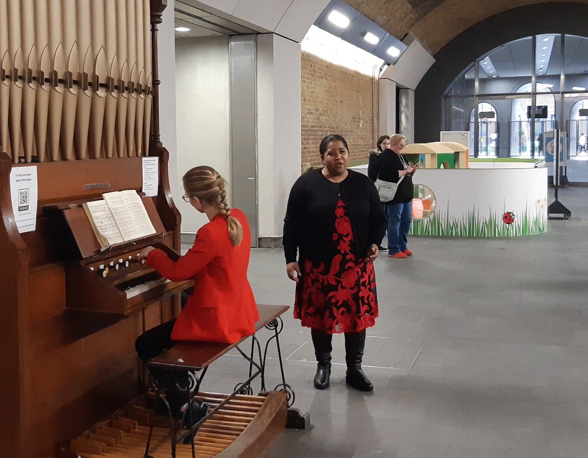 Simon Williams tweet media