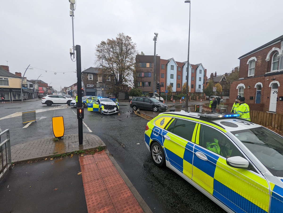 Emergency services are currently at the junction of Ellis Way, Freeman Street and Hainton Avenue in Grimsby where a road traffic collision involving a police vehicle has taken place.

More info on Gi Grimsby News' FB page.