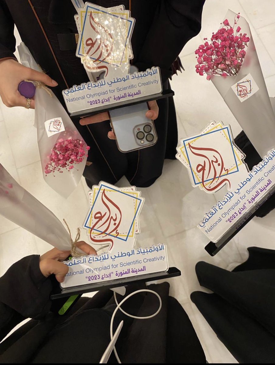 lma_alsa's tweet photo. #ابداع  #موهبة مشاركتنا في معرض الاولمبياد الوطنية للبحث العلمي🤍🤍🥹 https://t.co/F5EvJ0Zalq