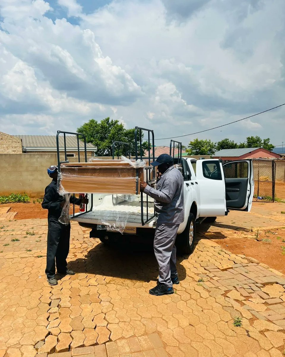 FoundationNt's tweet photo. Changing lives one day at a time. We are grateful that we could make your dream come true,with the help of our friends @TradeMarc Auto. May you continue developing and teaching children, from a shack to a conducive environment for children to dream bigger. 🇿🇦 https://t.co/H15JjYxYpS