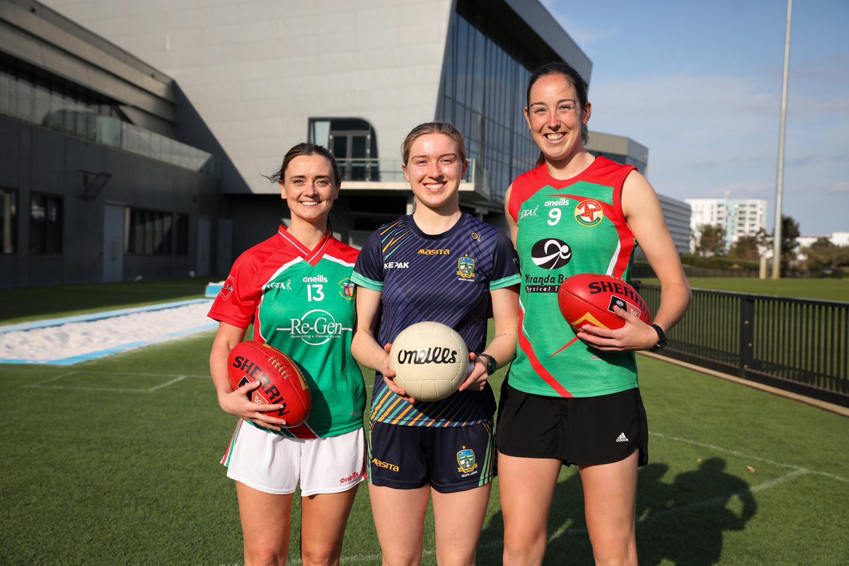 freodockersAFLW's tweet photo. ☘️ x ⚓️

round ball meets oval ball. #foreverfreo https://t.co/f2ftehELZC