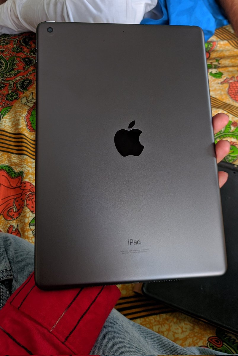 Happy bhaiDooj 🥰✨️

Btw iPad Air 9th gen ( very good Device in that Price range.. but 60hz Killed all the Expectations 🥲)