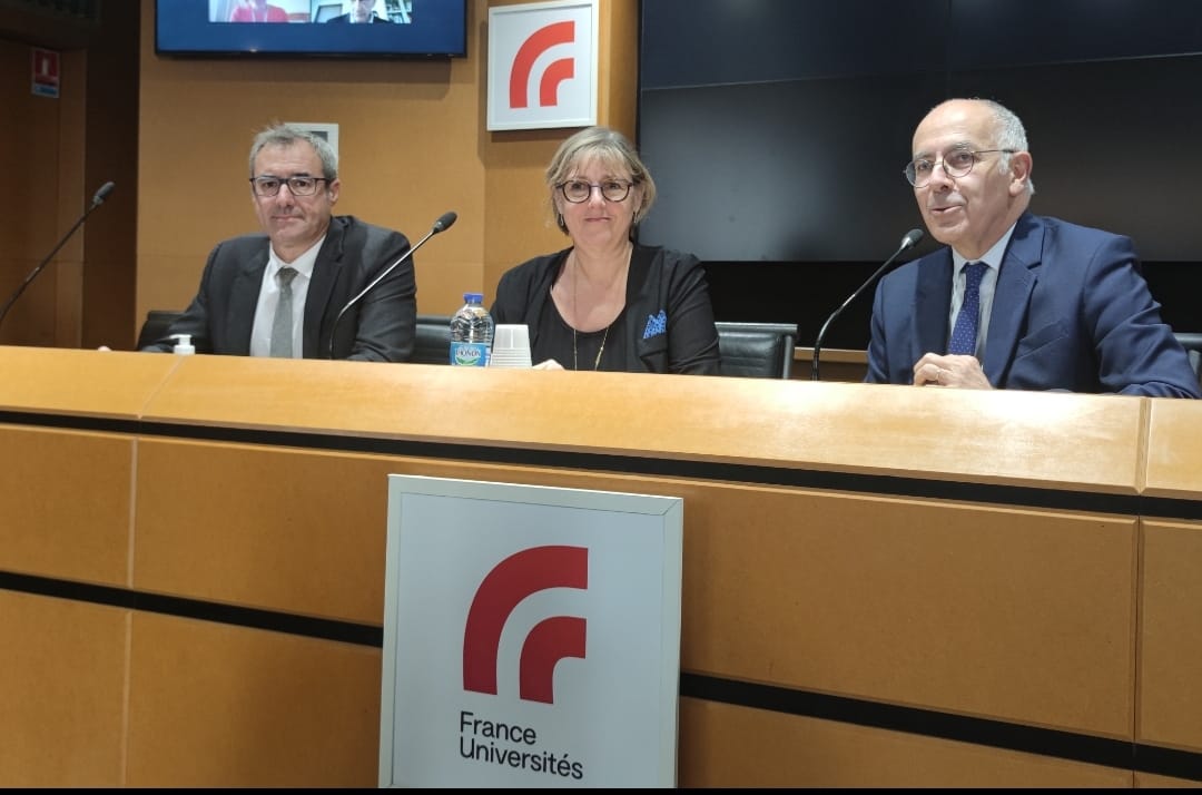 Devant France Universités, la Ministre Sylvie Retailleau annonce 275 millions d'euros supplémentaires pour faire face aux surcoûts de l'énergie en 2023.
➡️ Communiqué de presse : franceuniversites.fr/actualite/deva…