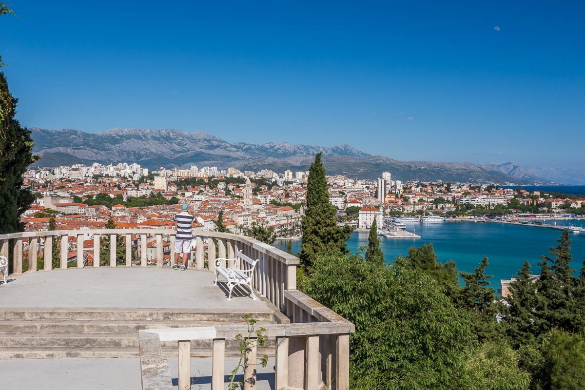 VipHolidayBook's tweet photo. 📢 Blog of the day ✍️
Marjan – green oasis of Split city 🌲☘️ 
Link on our web site👉  https://t.co/cg95BM0k34

#Croatia #CroatiaFullOfLife #Dalmatia #adriaticsea #adriatic #blog #blogoftheday #bloggingcommunity #VIPholidaybooker https://t.co/TUJ955ty3W