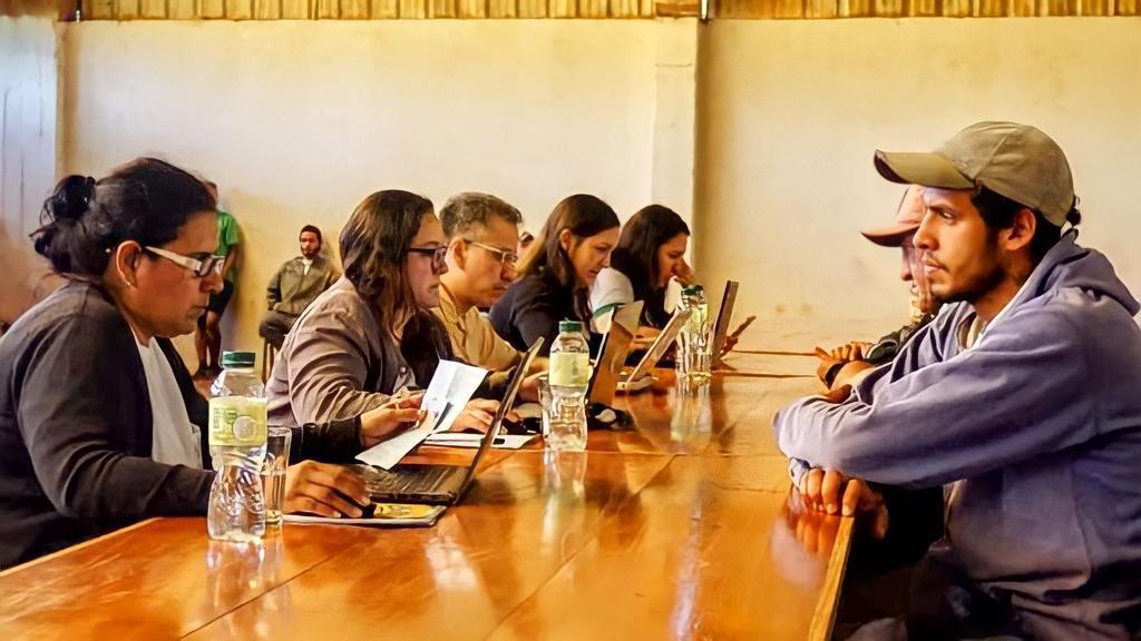 trabajomisiones's tweet photo. 🌱📝 El equipo del Sistema de Información de Tareferos de Misiones (SITAMI), dependiente del Ministerio de Trabajo y Empleo, realizó tareas de relevamiento en las localidades de Campo Ramón y Colonia Alberdi.
Más información 👇
https://t.co/PixIsgFkOc
#MisionesTrabaja
#sitami https://t.co/yELqO2MiWL