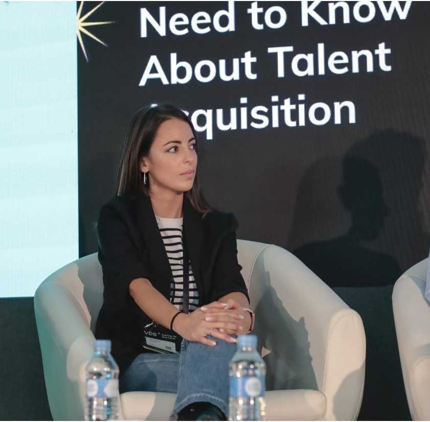 Nuestra People Director, <a href="/Mangeles_hr/">Maria Angeles Aguilar</a> estuvo en el cierre de <a href="/VDS_event/">VDS</a> junto a otros referentes del ecosistema de #startups de #Valencia para hablar sobre los retos que representa atraer al mejor talento💪

🗣️<a href="/Lanzaderaes/">Lanzadera</a>, <a href="/Freshpple/">Fresh People 🍍</a>, <a href="/geekshubs/">GeeksHubs</a>, @GVAddigital