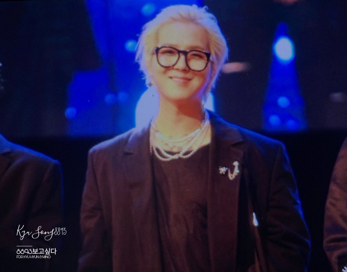 KyuSong8893's tweet photo. 221027 KBEE2022

진짜 귀여워~~~

@official_mino_ 
#MINO #송민호 #미노
#위너 #WINNER #KBEE2022
#KBEE2022_Hanoi https://t.co/ULRTxvo0vg