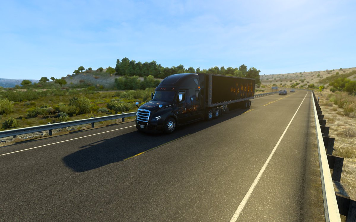 PelimanL's tweet photo. Back on the road 🤠 @SCSsoftware
 #HappyHalloween #BestCommunityEver https://t.co/SXGoWk4AM6
