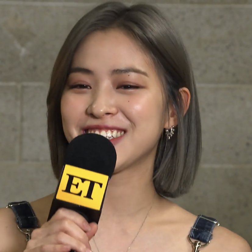 low quality ryujin tweet media