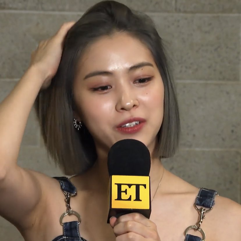 low quality ryujin tweet media