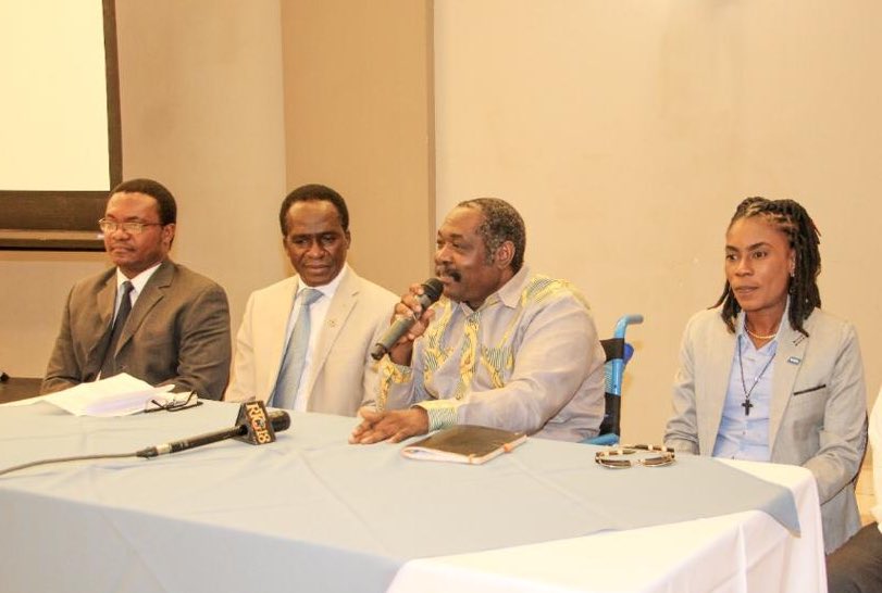 S.E Genard Joseph (@genard_joseph) on Twitter photo Je félicite le représentant de <a href="/UNFPAHaiti/">UNFPA Haïti</a> Monsieur <a href="/kabore8saidou/">Kaboré Saidou</a> qui accompagne le <a href="/BSEIPH/">BSEIPH</a> et les selections haïtiennes de football des Amputés à travers <a href="/FootFemAmpute/">Association Haitienne de Football des Amputés 🇭🇹</a>. Tous unis dans la lutte pour combattre les VBG en Haïti.
#Grenadye
#LutteContreVBG Je félicite le représentant de <a href="/UNFPAHaiti/">UNFPA Haïti</a> Monsieur <a href="/kabore8saidou/">Kaboré Saidou</a> qui accompagne le <a href="/BSEIPH/">BSEIPH</a> et les selections haïtiennes de football des Amputés à travers <a href="/FootFemAmpute/">Association Haitienne de Football des Amputés 🇭🇹</a>. Tous unis dans la lutte pour combattre les VBG en Haïti.
#Grenadye
#LutteContreVBG